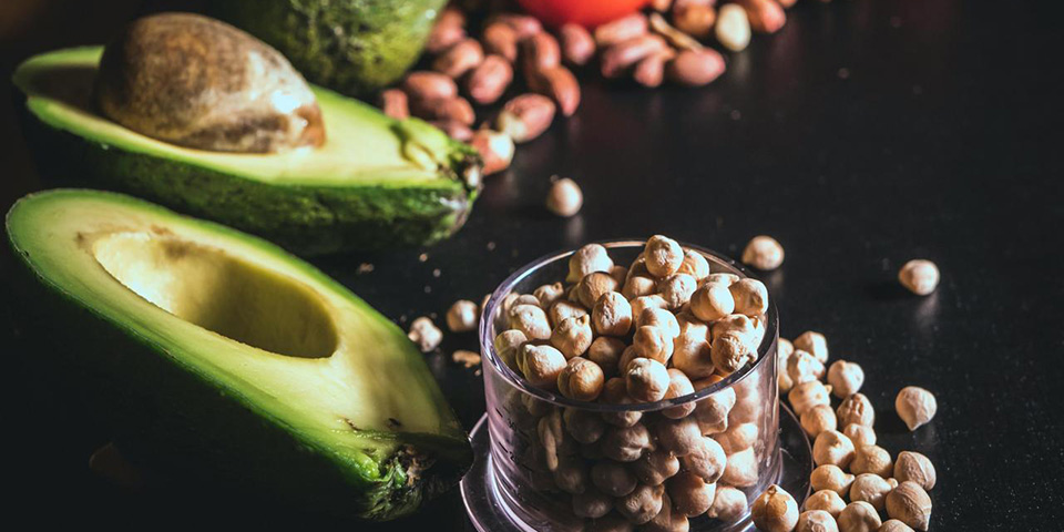 Avokado i orašasti plodovi